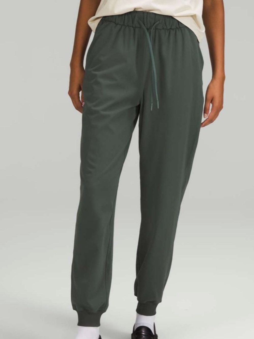 Lululemon Stretch High-Rise Jogger in Smoked Spruce, Size 6